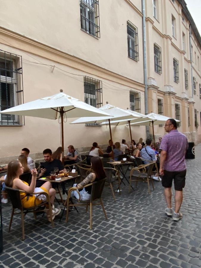 на вулиці лесі українки 19 кв 5
