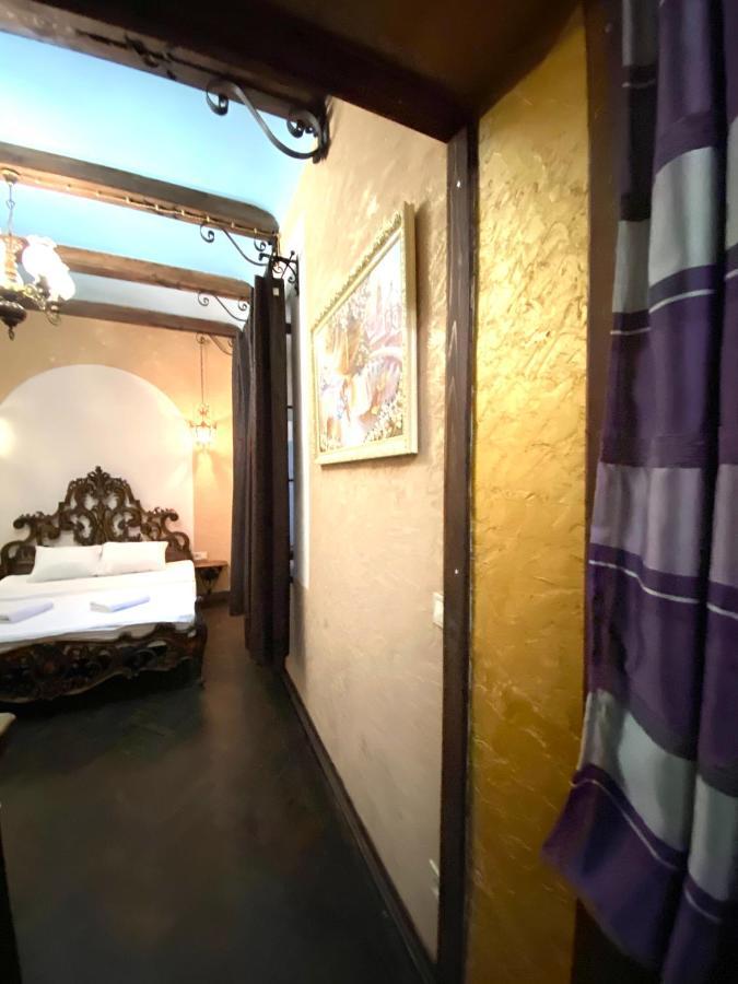 на вулиці лесі українки 19 кв 5 * Львов
